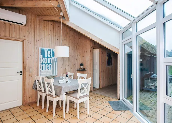 Cozy House In - By Traum